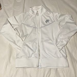 Nike air sportswear light jacket